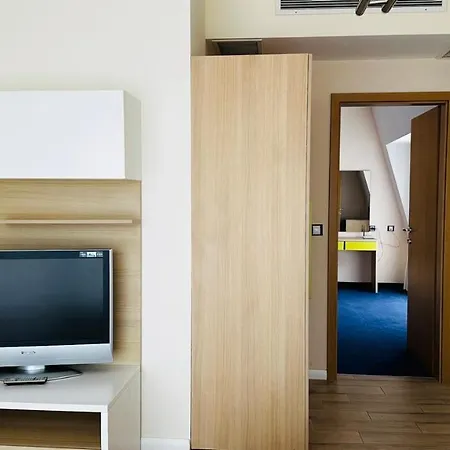 Hotel аполонис 3*